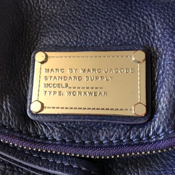 MARC JACOBS - "Natasha" DEEP PURPLE CROSSBODY BAG - Picture 2 of 11